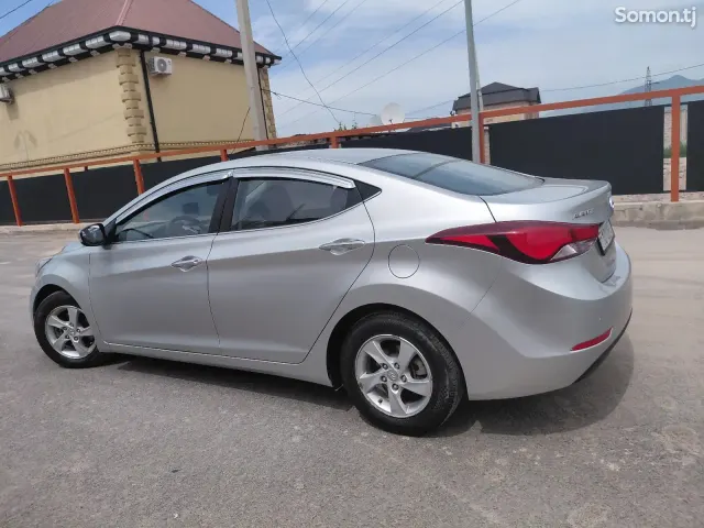 Hyundai Avante 2014 · 1.6 AT