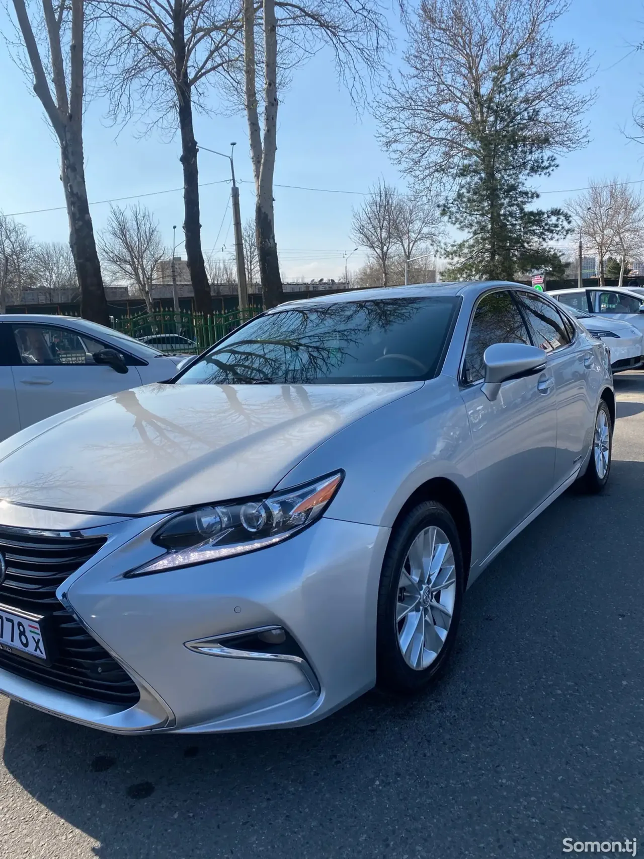 Lexus ES series 2015 · 3.0 AT