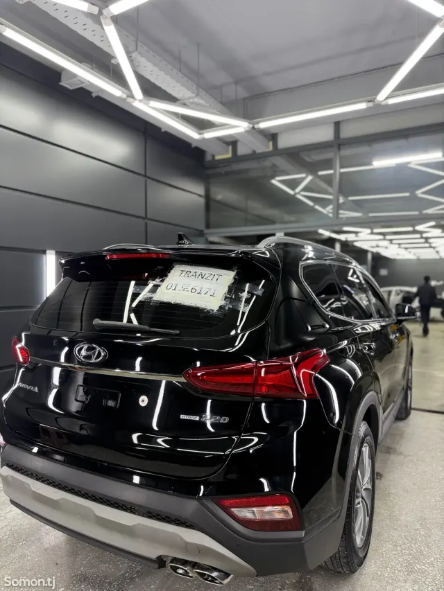 Hyundai Santa Fe 2018 · 2.2 AT