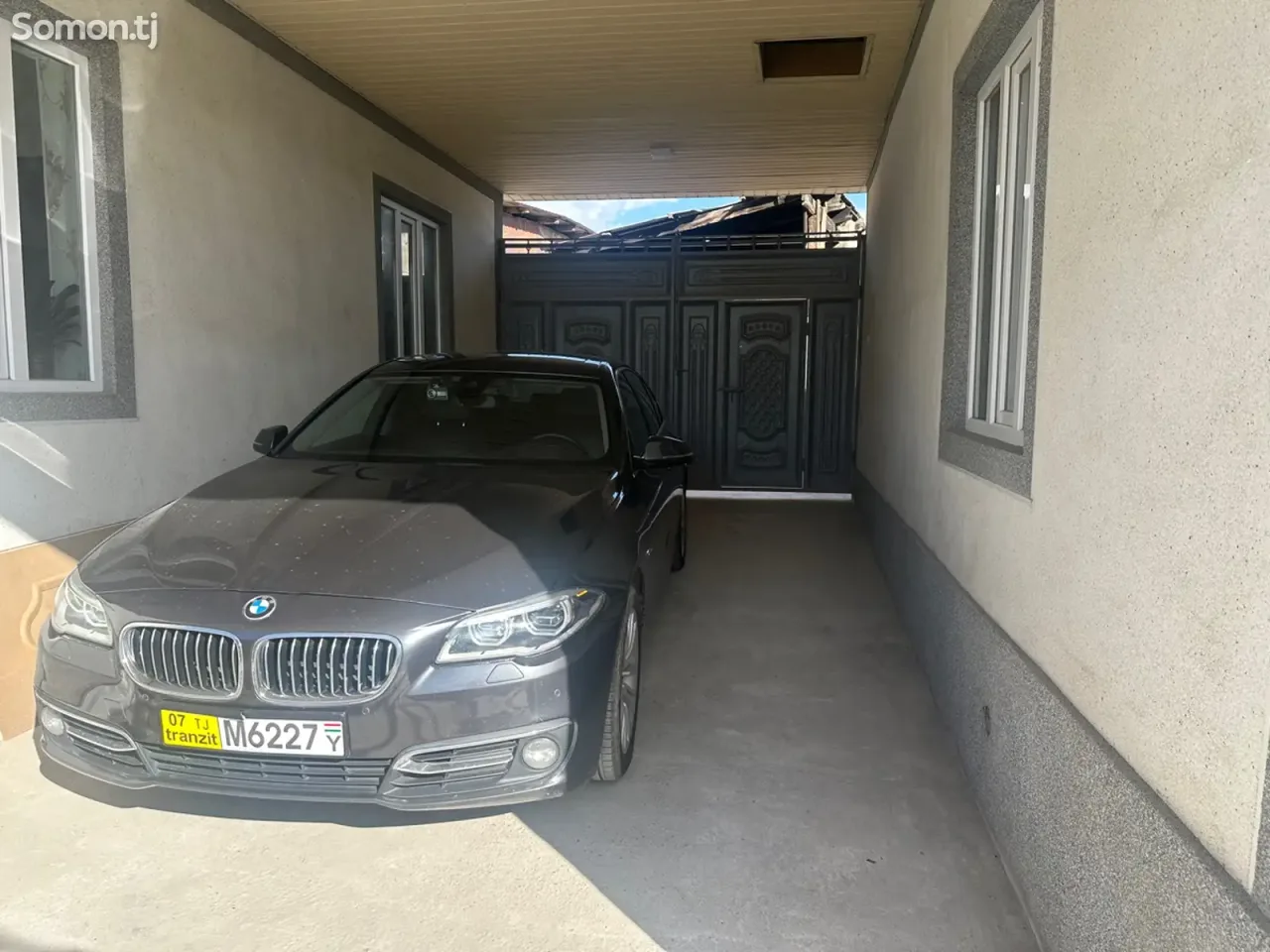 BMW 5 series 2016 · 2.0 AT