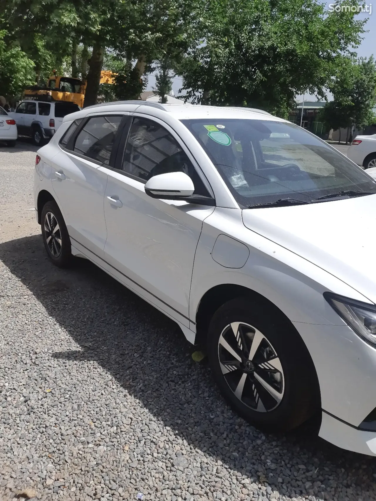 BYD E2 2025 · AT