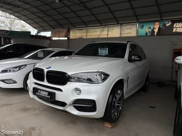 BMW X5 2014 · 5.0 AT