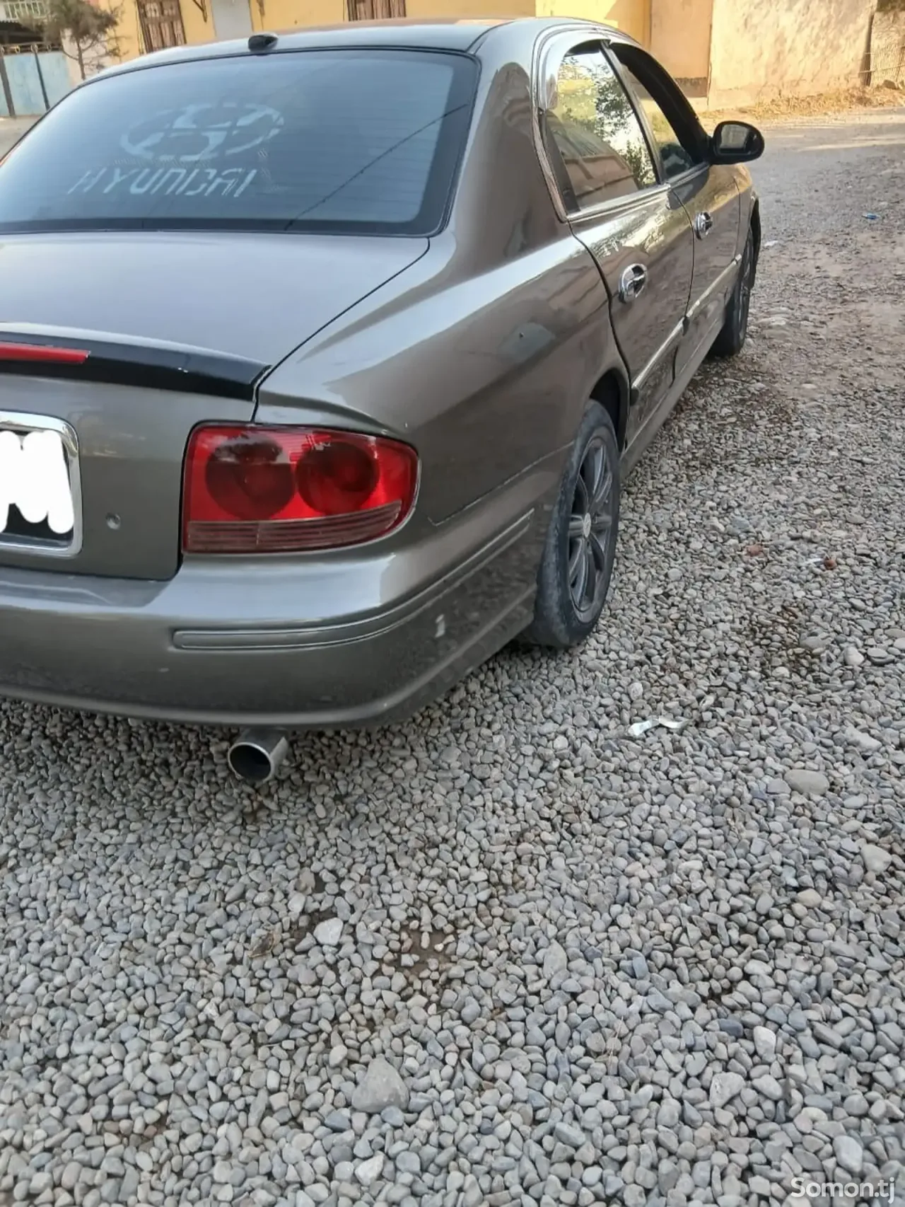 Hyundai Sonata 2004 · 1.6 MT