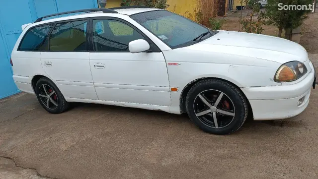 Toyota Caldina 1998 · 2.0 AT