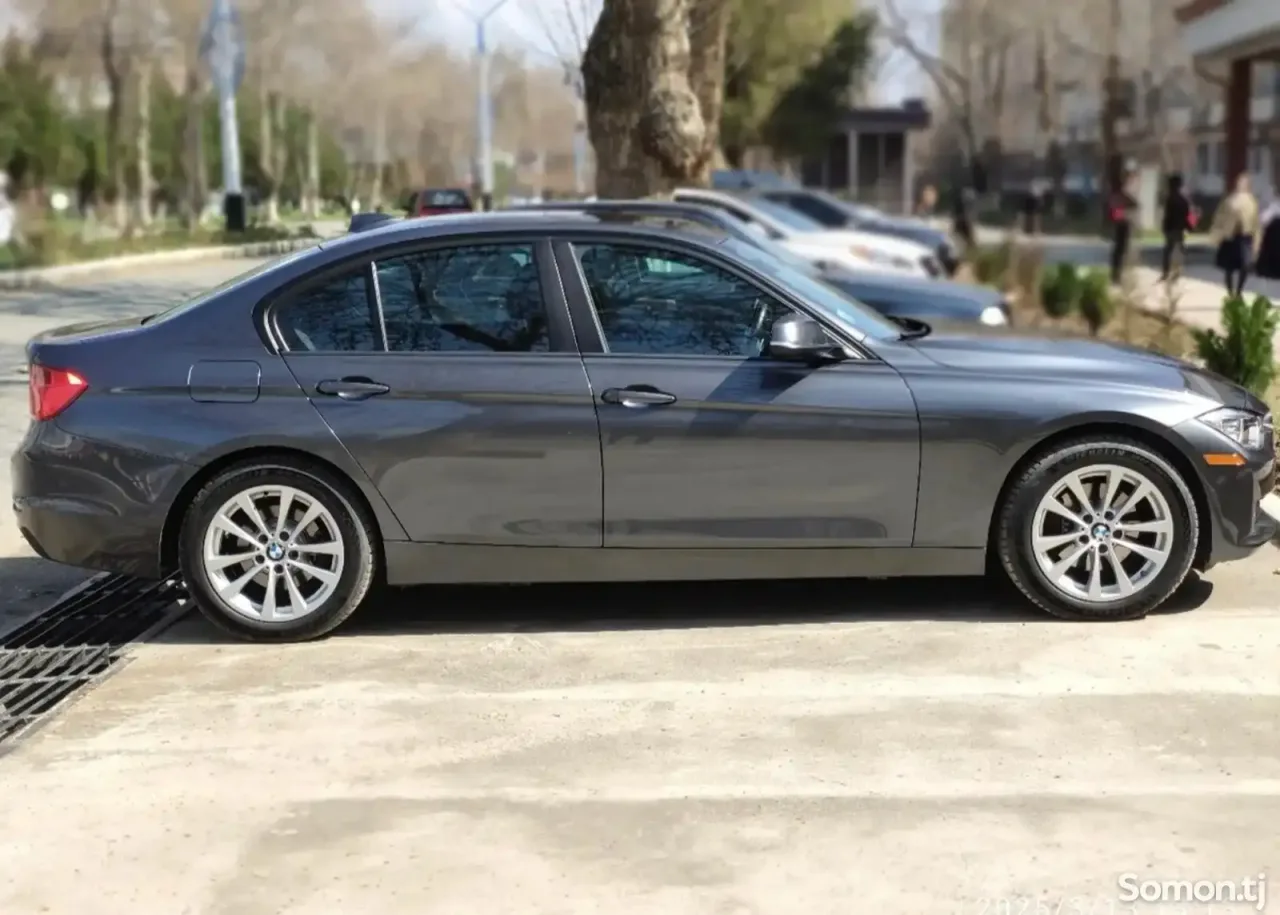 BMW 3 series 2014 · 2.0 AT