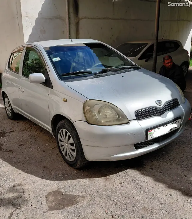 Toyota Vitz 1999 · 1.1 AT