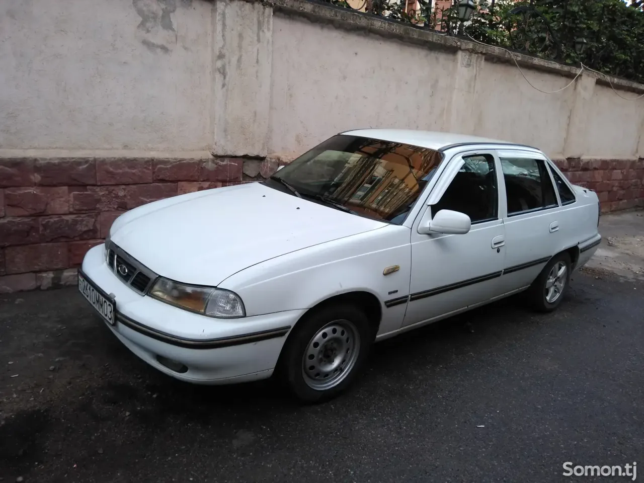 Daewoo Nexia 1996 · 1.6 MT