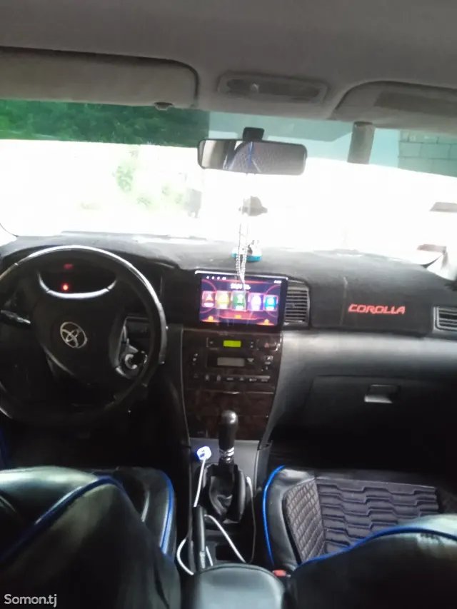 Toyota Corolla 2002 · 1.8 MT