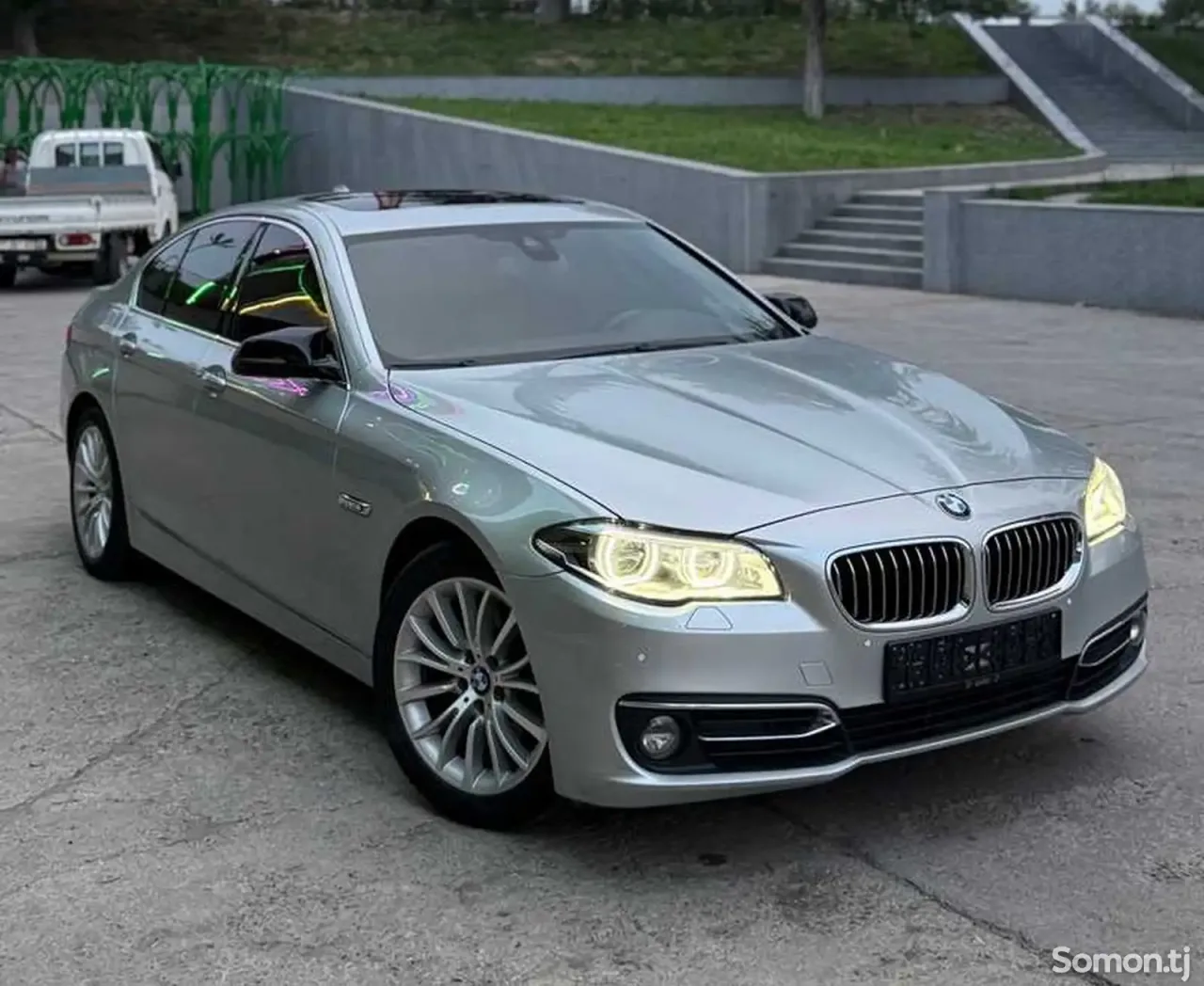 BMW 5 series 2015 · 2.0 AT