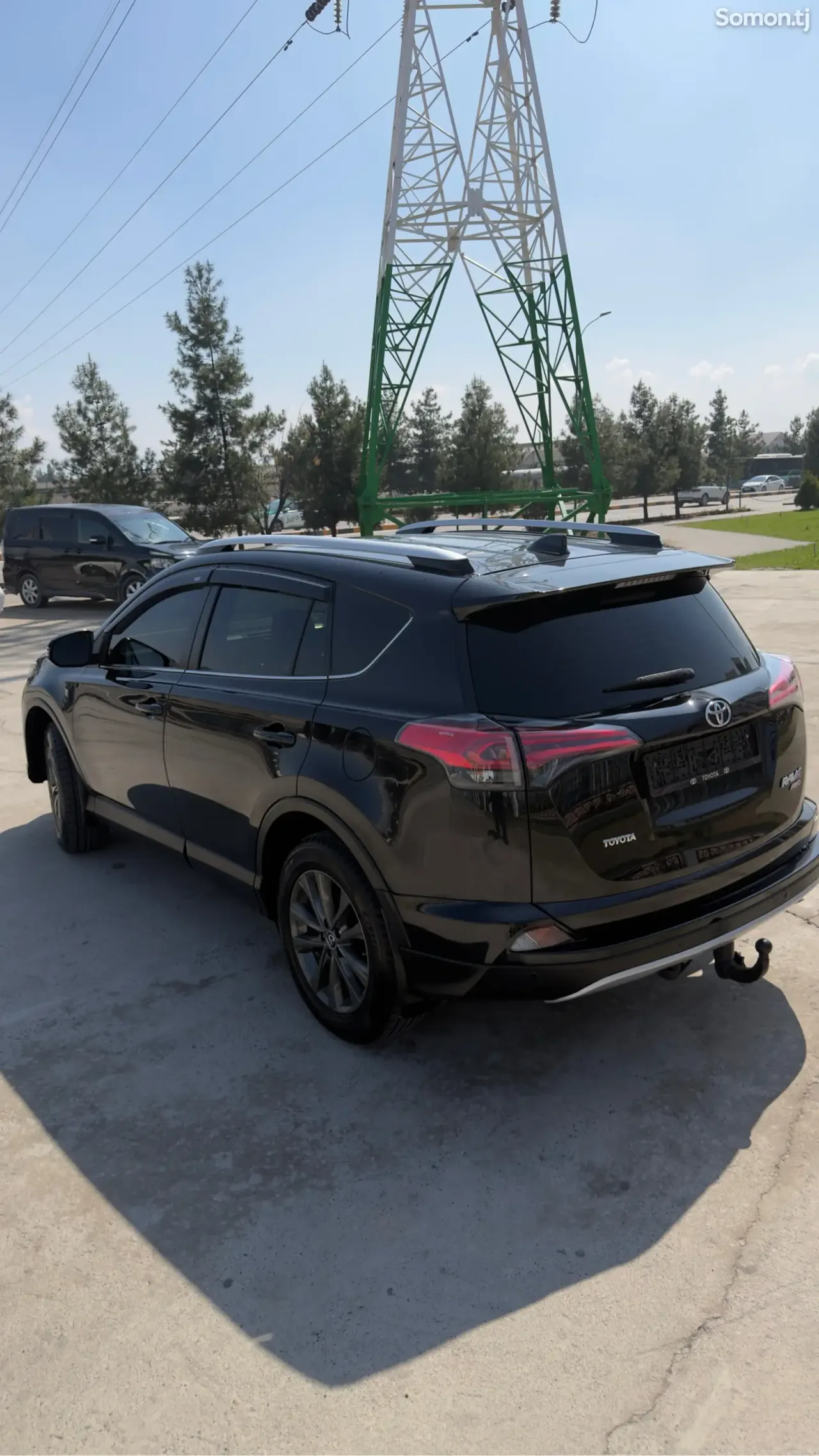 Toyota RAV 4 2018 · 2.5 AT