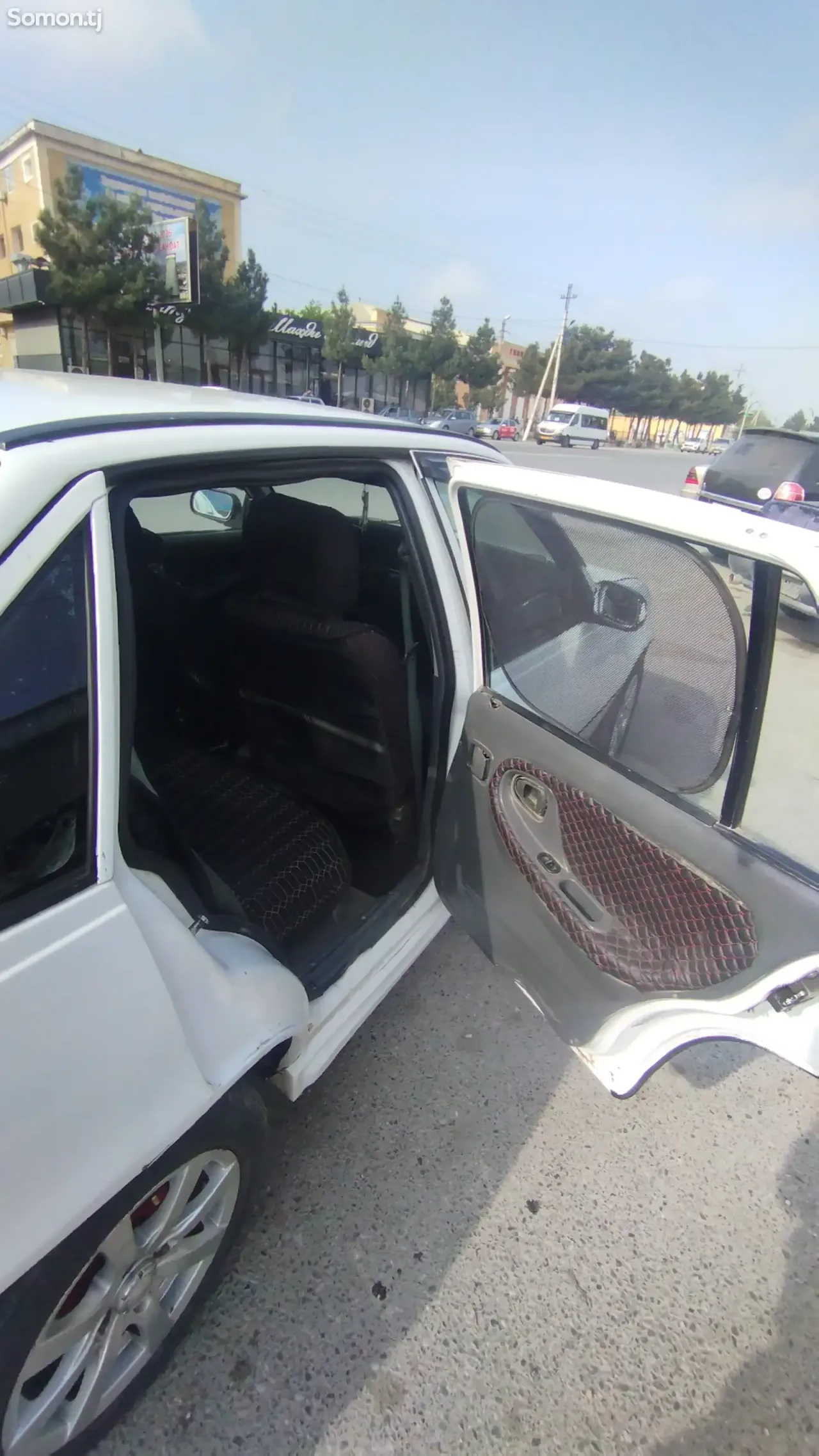 Daewoo Nexia 1995 · 1.6 MT