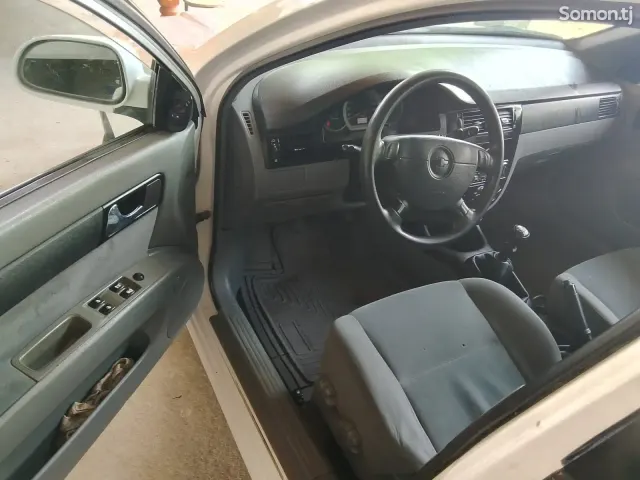 Daewoo Lacetti 2006 · 1.6 MT