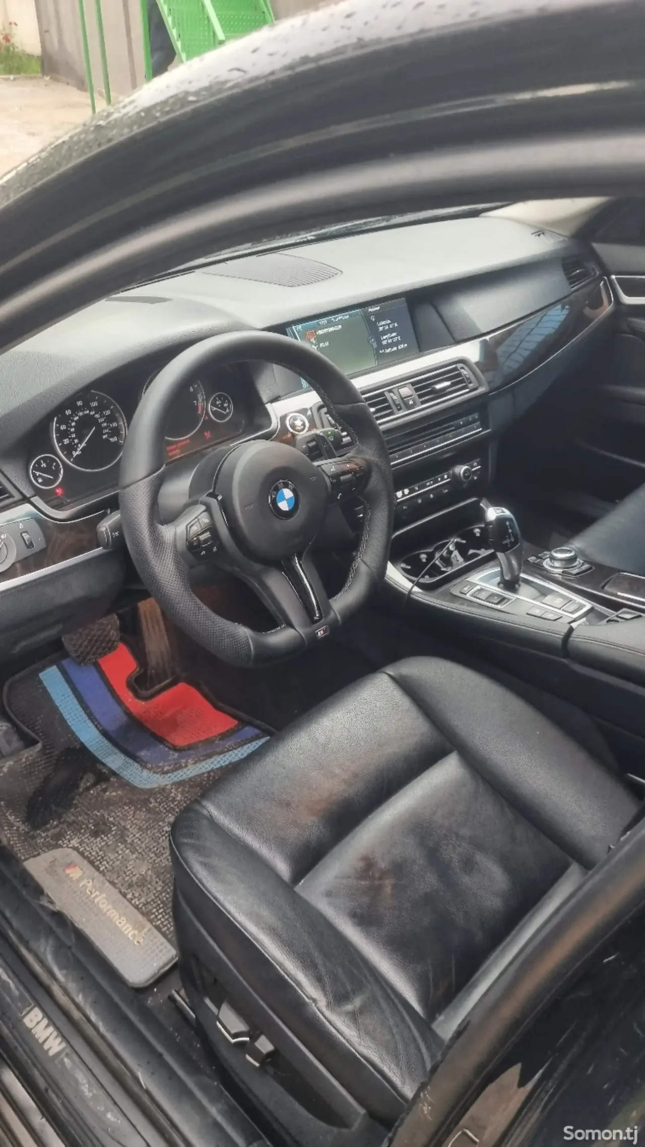 BMW 5 series 2012 · 3.5 AT