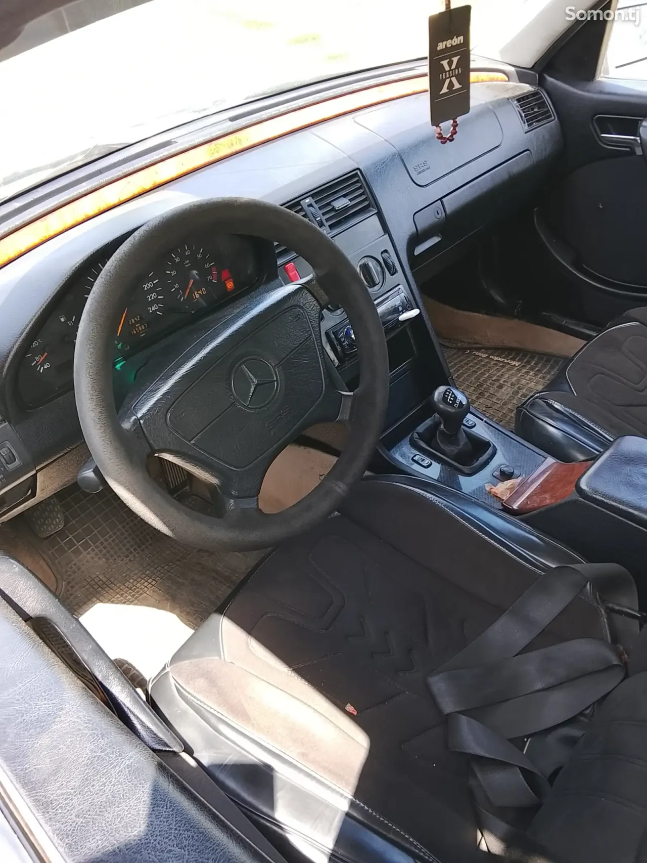 Mercedes-Benz C class 1995 · 1.8 MT