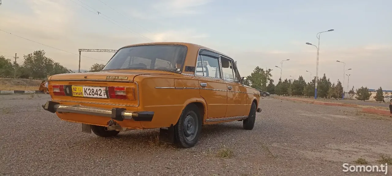 Lada (ВАЗ) 2106 1982 · 1.3 MT
