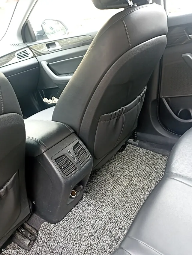 Hyundai Sonata 2015 · 2.0 AT