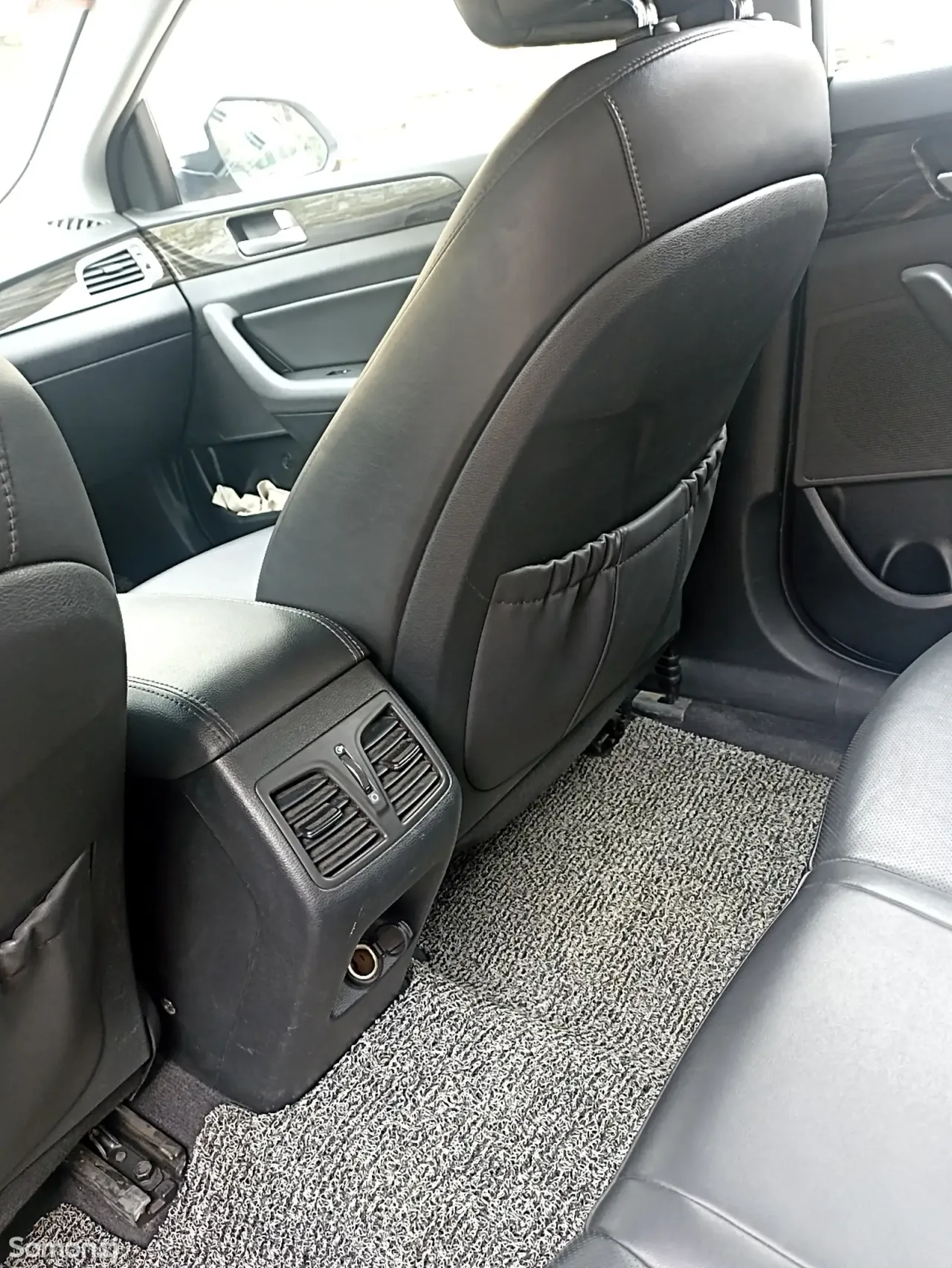 Hyundai Sonata 2015 · 2.0 AT