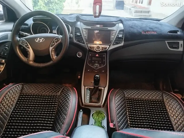 Hyundai Avante 2014 · 1.6 AT