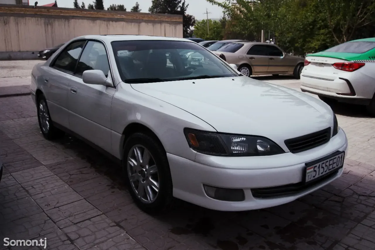Lexus ES series 2000 · 3.0 AT