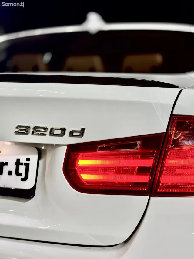 BMW 3 series 2013 · 2.0 AT