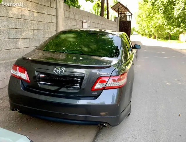 Toyota Camry 2010 · 2.5 AT