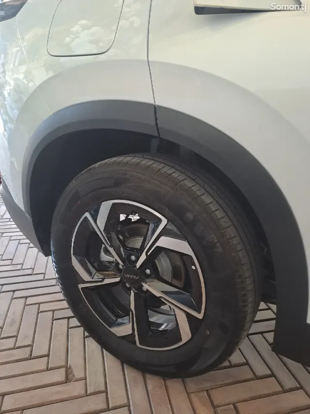 Dongfeng L7 2025 · AMT