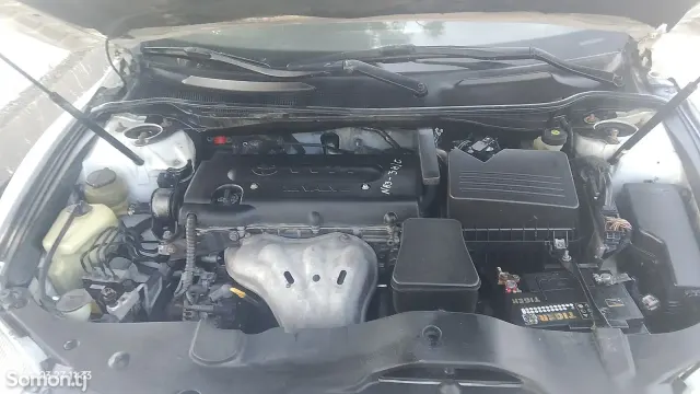 Toyota Camry 2009 · 2.4 AT