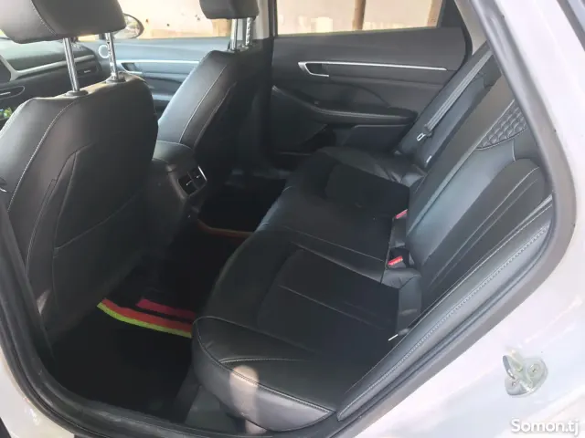 Hyundai Sonata 2020 · 1.5 AT