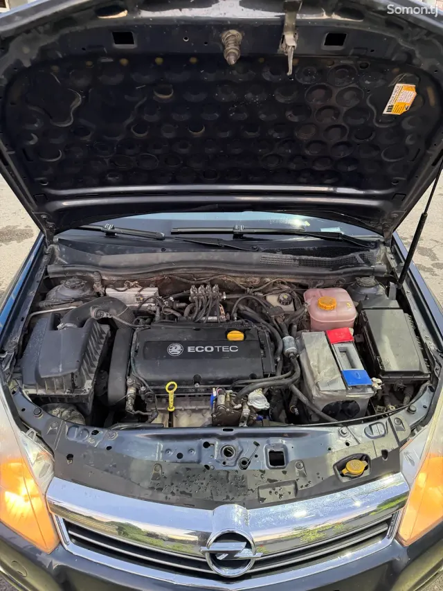 Opel Astra H 2008 · 1.8 AT