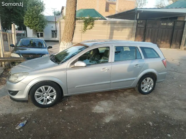 Opel Astra H 2007 · 1.9 MT