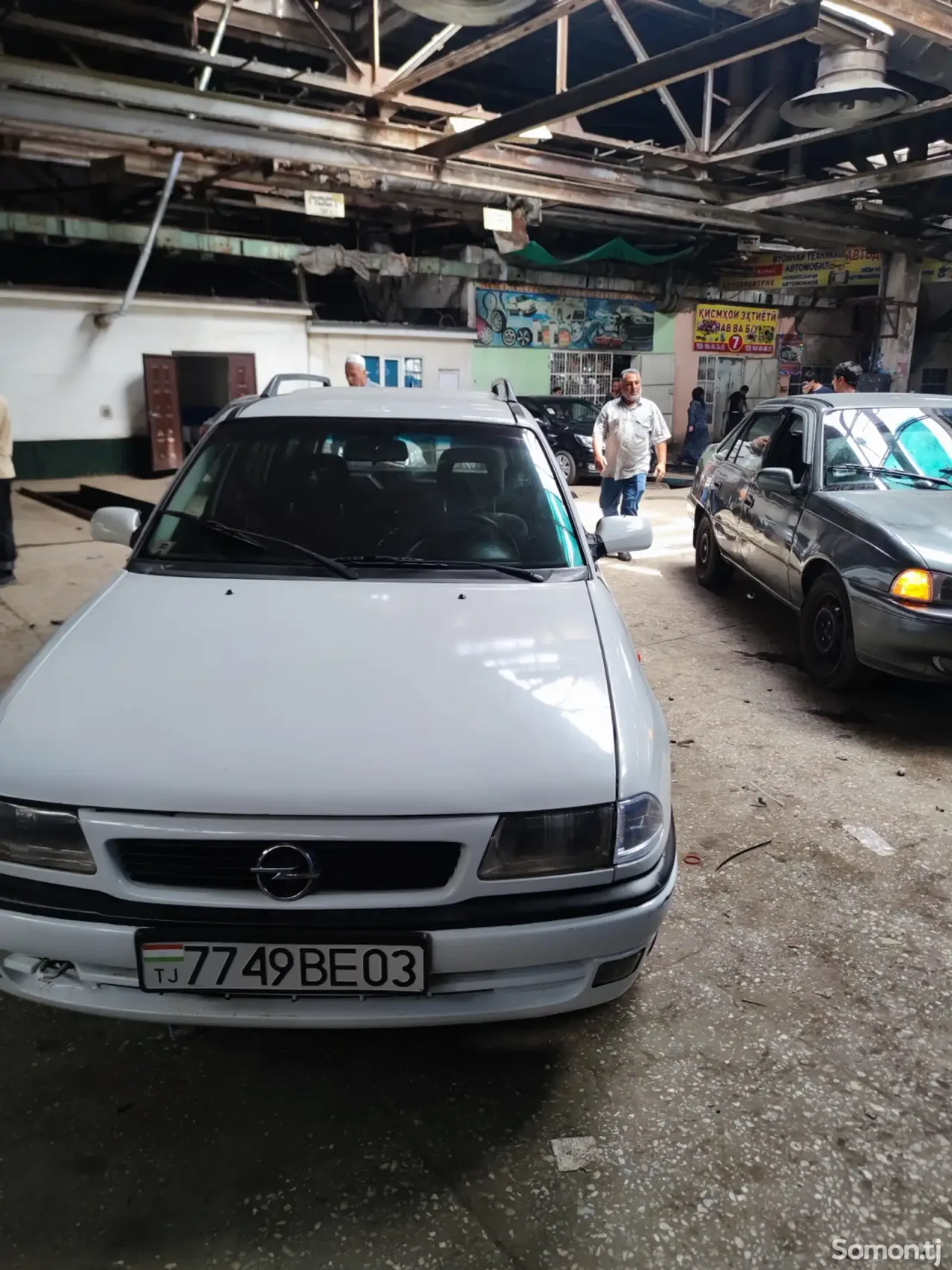 Opel Astra F 1997 · 1.6 MT