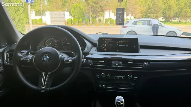 BMW X5 2014 · 3.0 AT