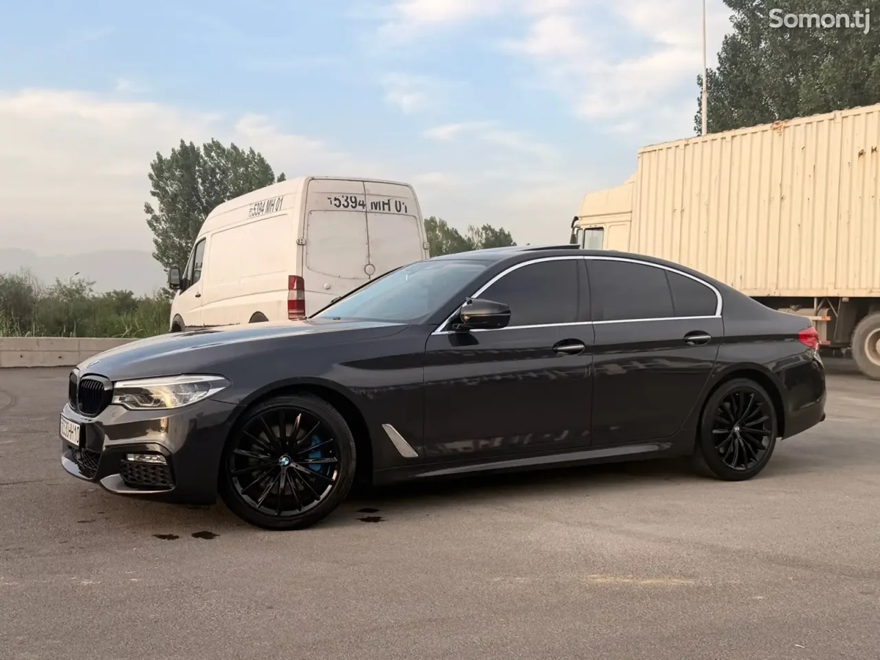 BMW 5 series 2018 · 3.0 AT