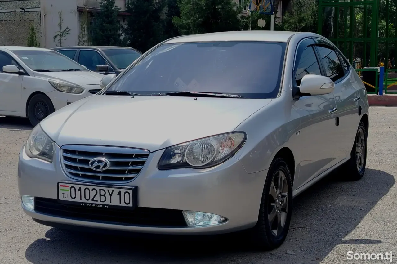 Hyundai Avante 2010 · 1.6 AT