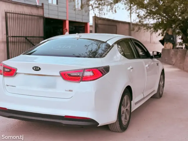 Kia Optima 2015 · 2.4 AT