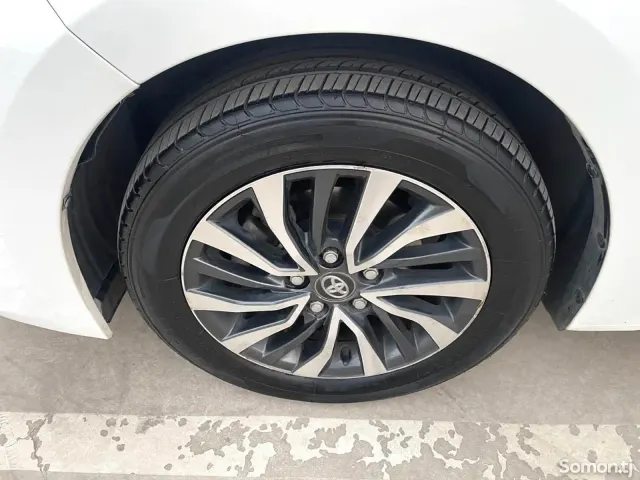 Toyota Corolla 2018 · 1.8 AT