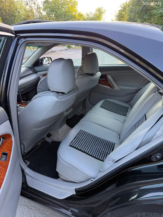 Toyota Camry 2010 · 3.5 AT