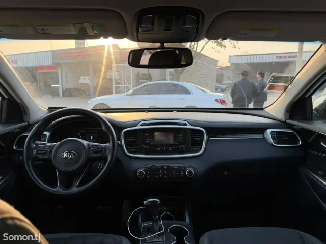 Kia Sorento 2017 · 2.4 AT