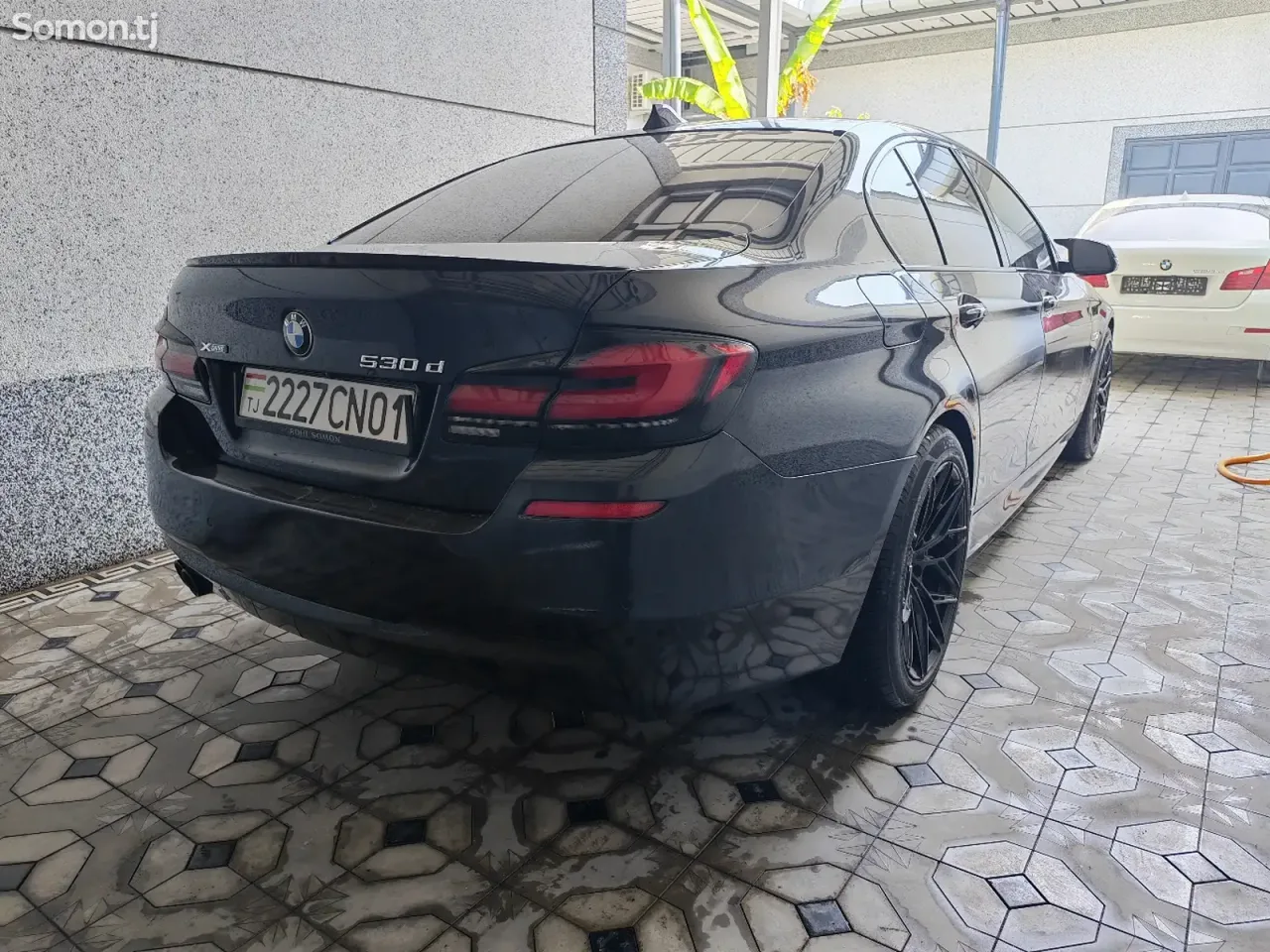 BMW 5 series 2014 · 3.0 AT