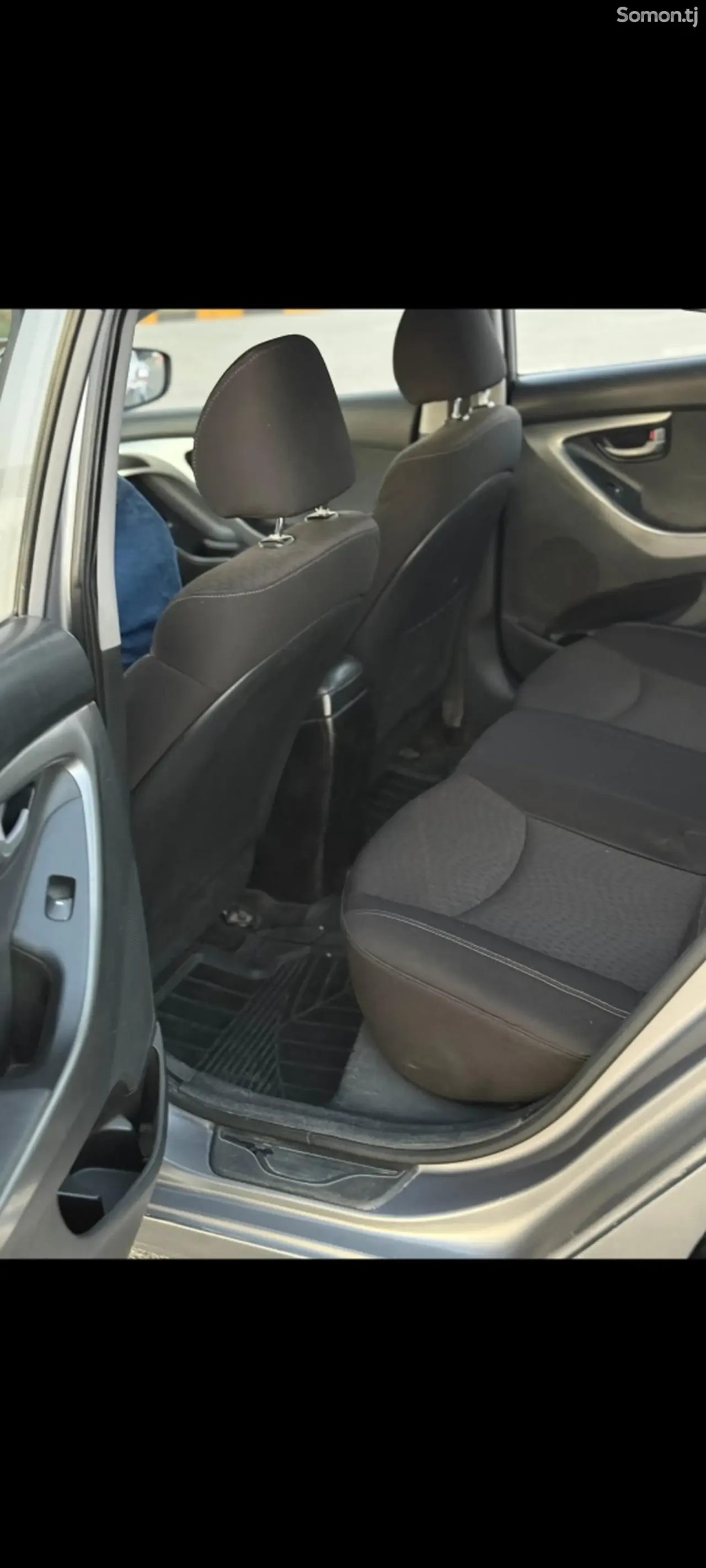 Hyundai Avante 2011 · 1.6 AT