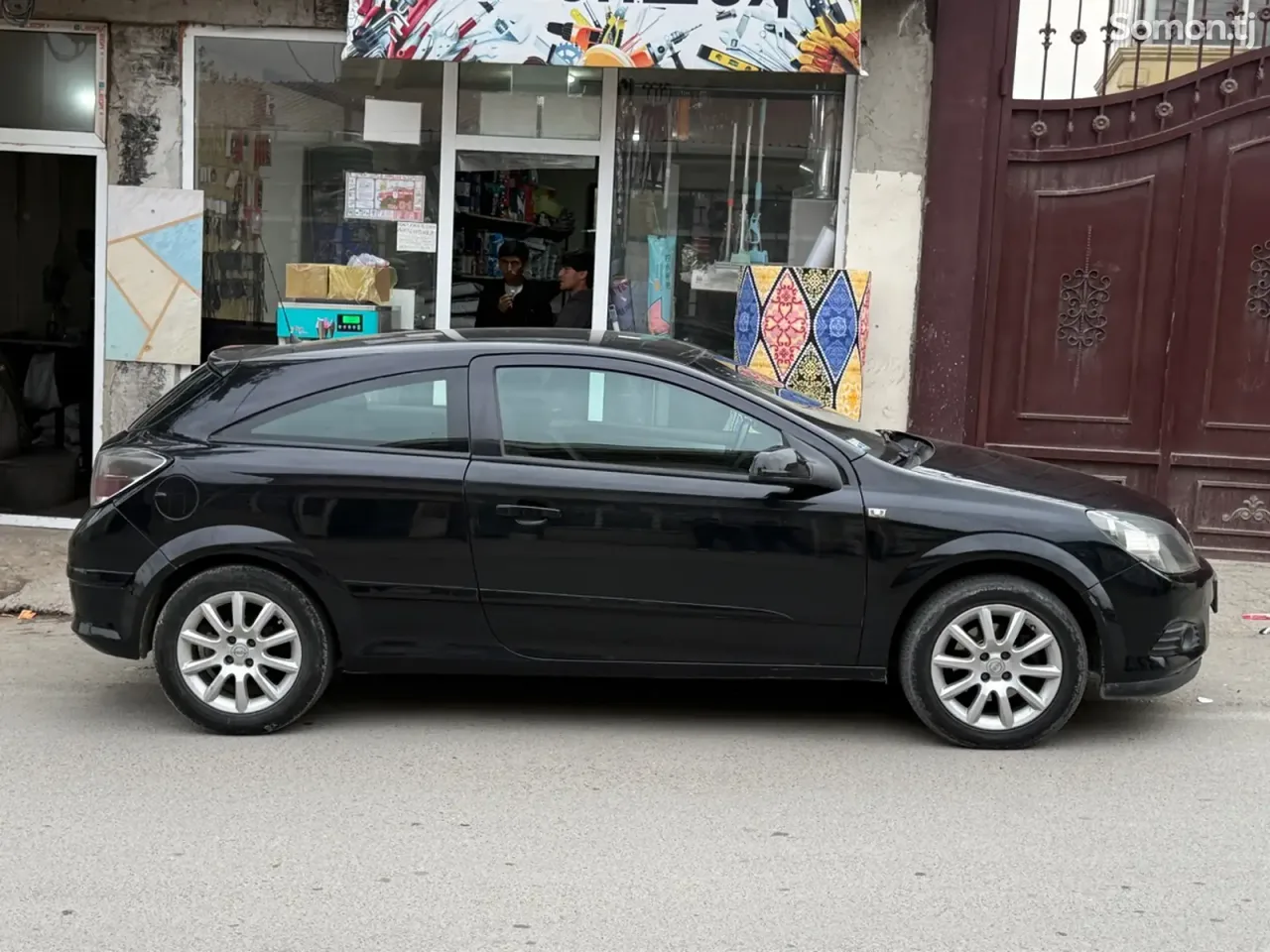 Opel Astra H 2006 · 1.6 MT