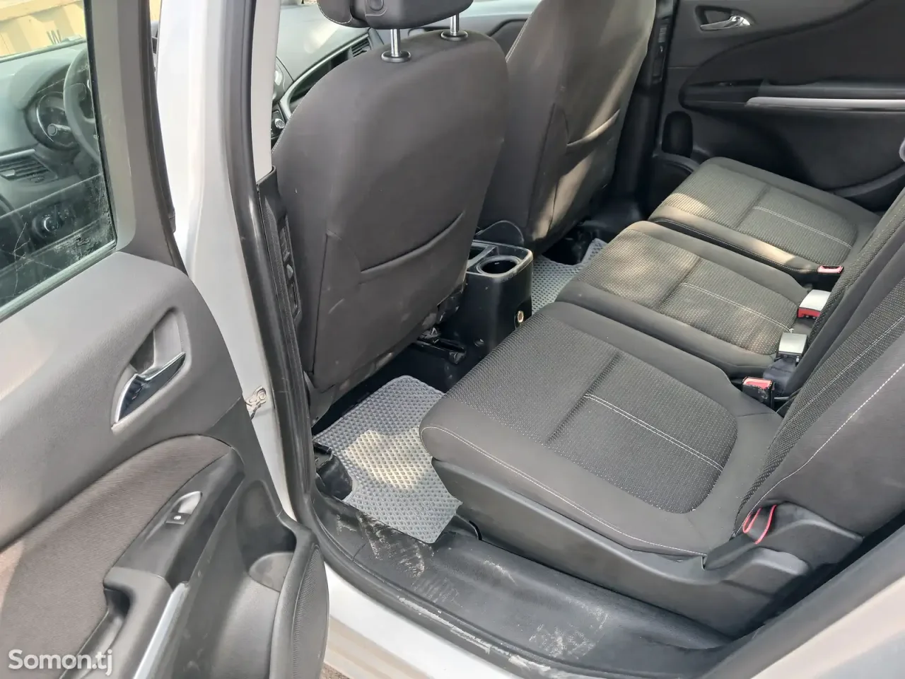 Opel Zafira 2016 · 1.9 MT
