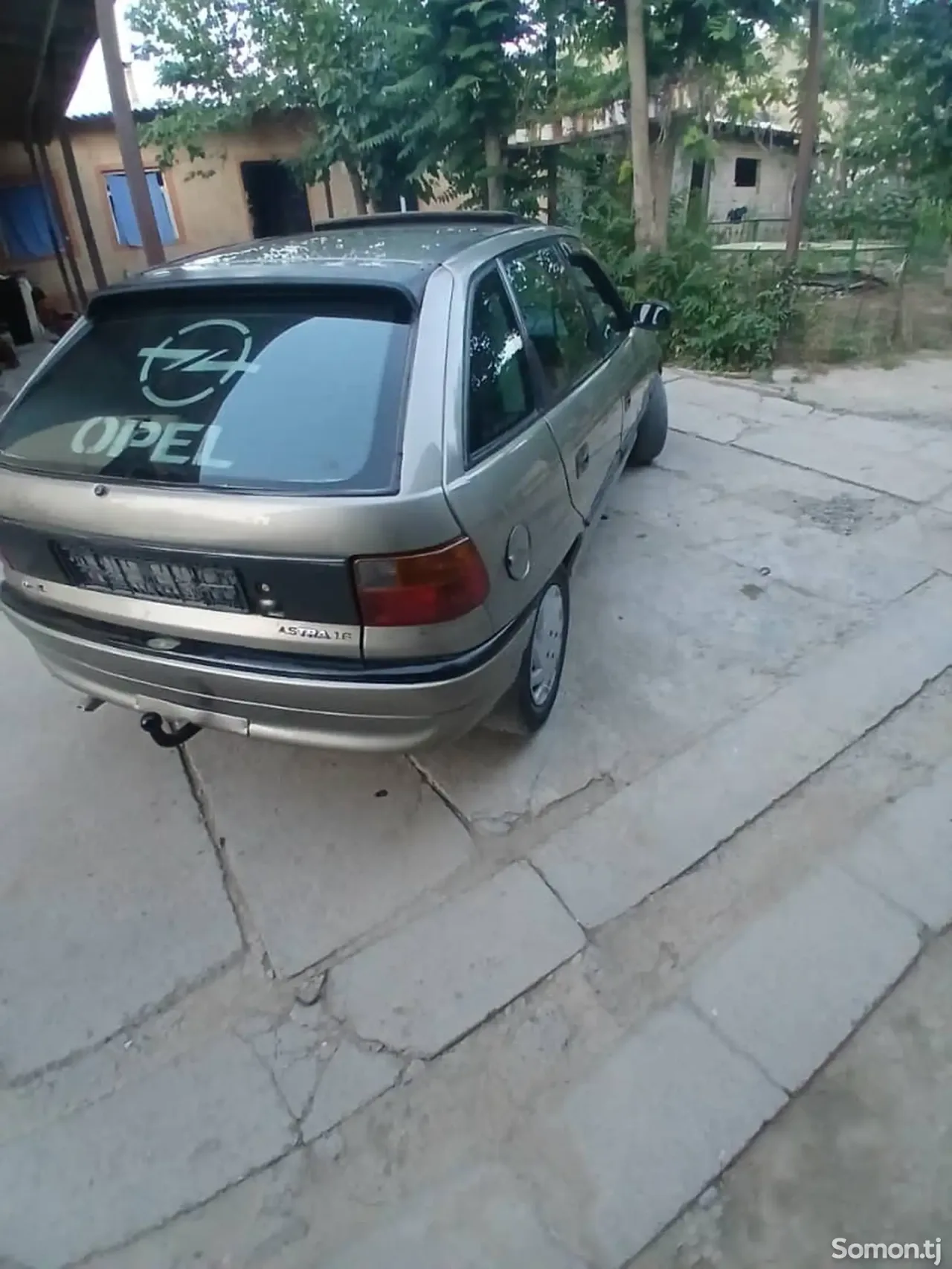 Opel Astra F 1996 · 1.6 MT