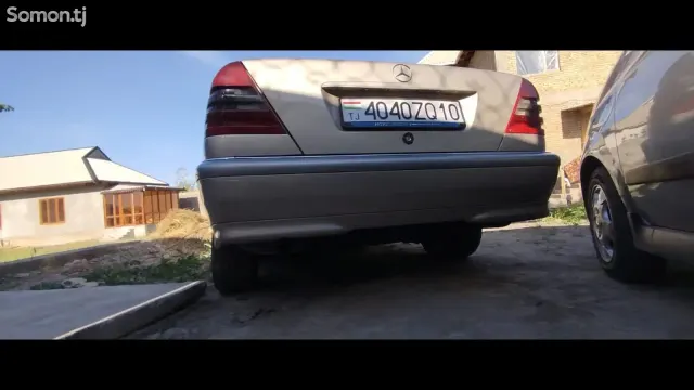 Mercedes-Benz C class 1995 · 1.8 MT