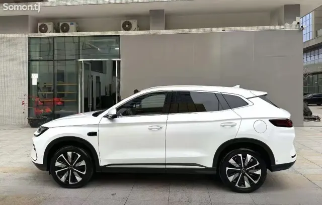 BYD Song Plus 2025 · AT