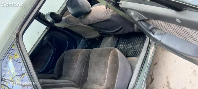 Daewoo Espero 1996 · 1.8 MT