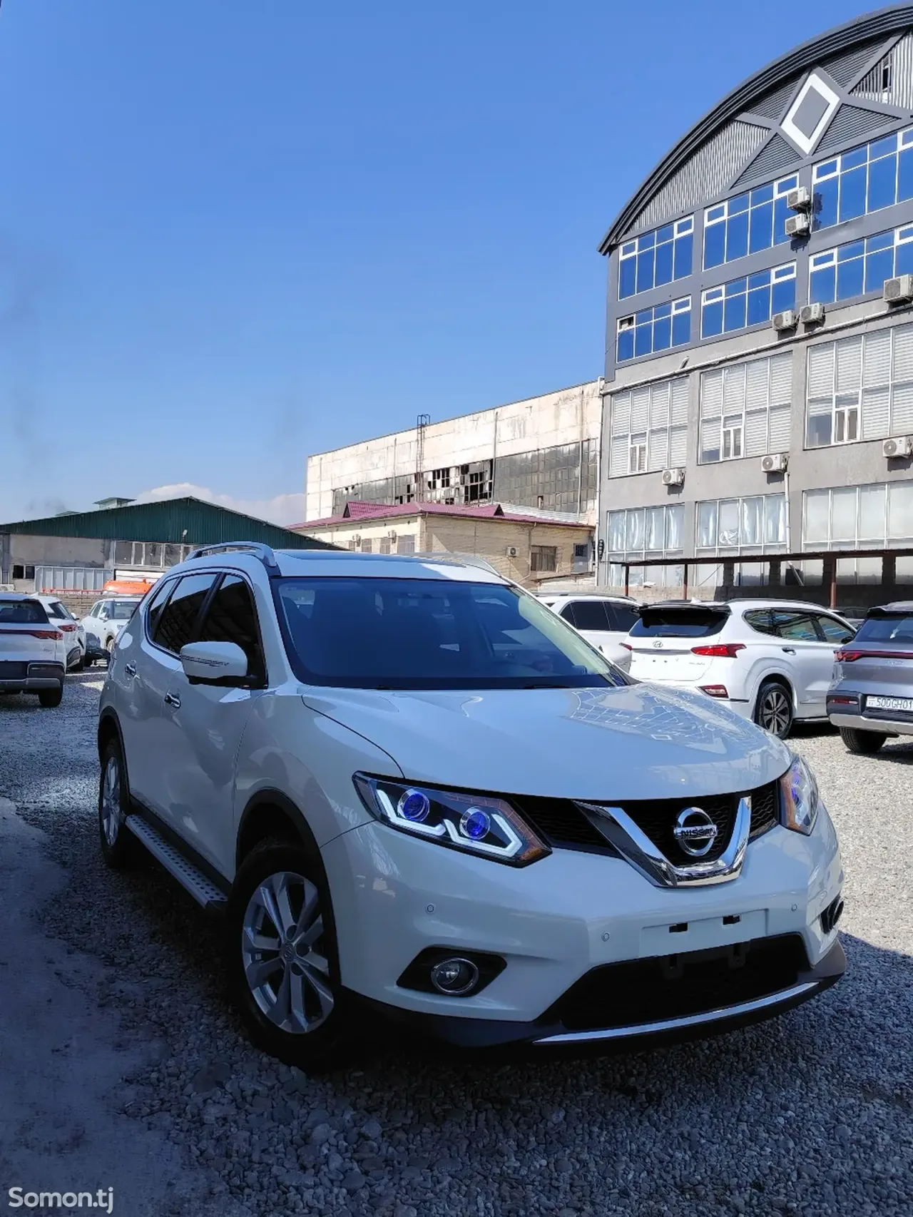 Nissan X-Trail 2014 · 2.5 AT