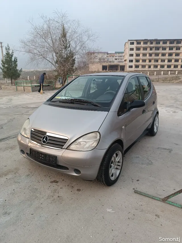 Mercedes-Benz A class 2000 · 1.4 MT