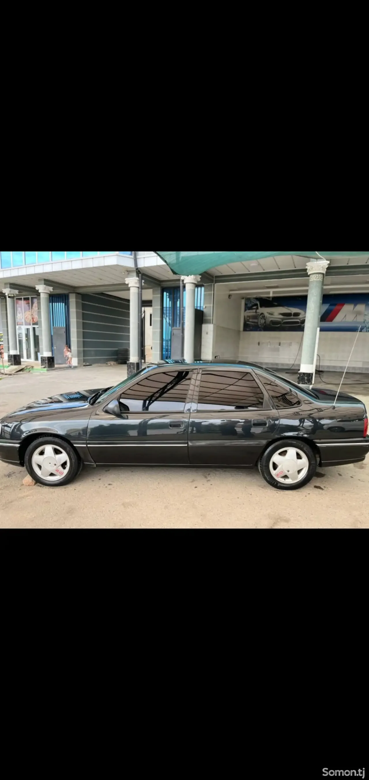 Opel Vectra A 1992 · 1.6 MT