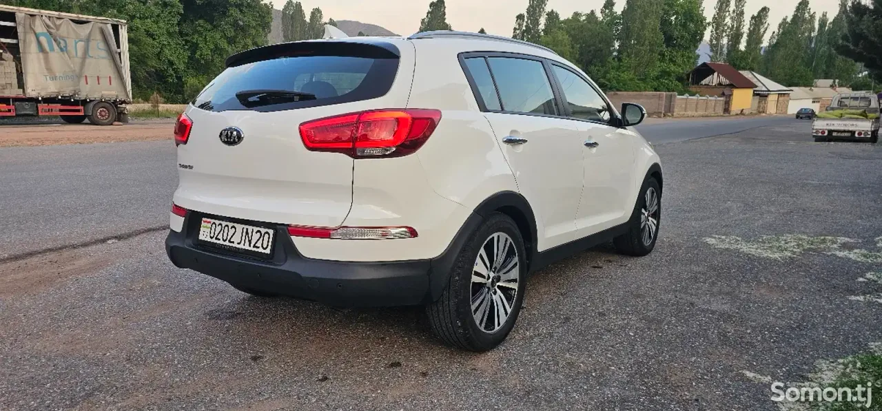 Kia Sportage 2015 · 2.0 AT